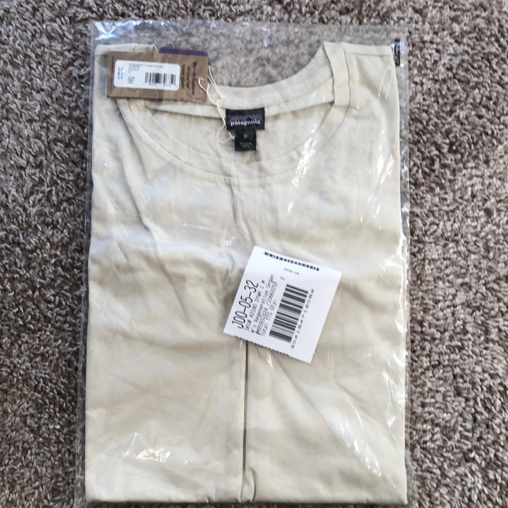 NWT Patagonia, medium, regenerative organic cotton